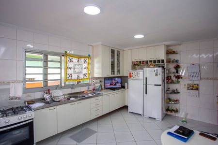 Casa à venda com 320m², 4 quartos e 3 vagasCozinha