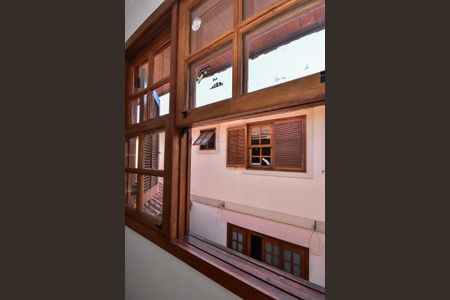 Casa de condomínio para alugar com 300m², 4 quartos e 5 vagasVista do Quarto