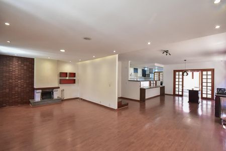 Sala de casa de condomínio para alugar com 4 quartos, 300m² em Chácara Nossa Senhora do Bom Conselho, São Paulo