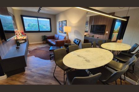 Foto 01 de apartamento à venda com 3 quartos, 70m² em Moema, São Paulo