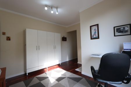 Casa à venda com 260m², 4 quartos e 2 vagasCorredor