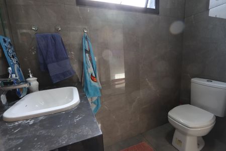 Casa à venda com 260m², 4 quartos e 2 vagasBanheiro Social