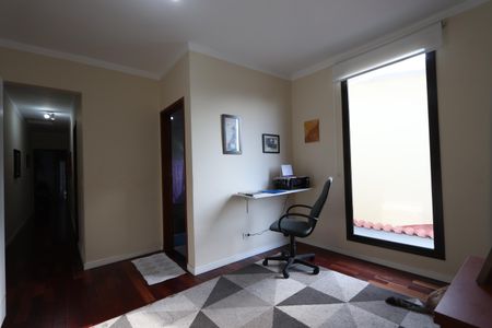 Casa à venda com 260m², 4 quartos e 2 vagasCorredor