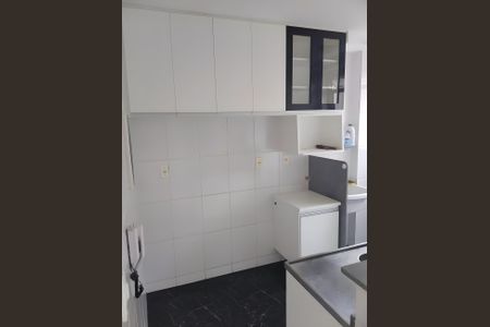 Cozinha de apartamento para alugar com 3 quartos, 73m² em Prado, Belo Horizonte