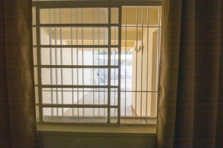 Casa à venda com 144m², 4 quartos e 2 vagas Casa à venda com 144m², 4 quartos e 2 vagasSala