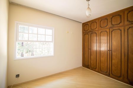 Casa à venda com 144m², 4 quartos e 2 vagas Casa à venda com 144m², 4 quartos e 2 vagasQuarto 1