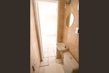 Casa à venda com 144m², 4 quartos e 2 vagas Casa à venda com 144m², 4 quartos e 2 vagasBanheiro de serviço