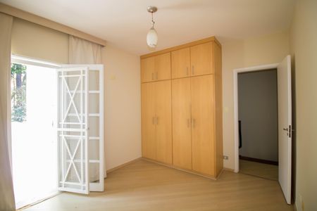 Casa à venda com 144m², 4 quartos e 2 vagas Casa à venda com 144m², 4 quartos e 2 vagasQuarto 2