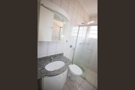 Casa à venda com 144m², 4 quartos e 2 vagas Casa à venda com 144m², 4 quartos e 2 vagasBanheiro da Suíte