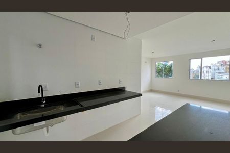 Apartamento à venda com 67m², 2 quartos e 2 vagas Apartamento à venda com 67m², 2 quartos e 2 vagasCozinha