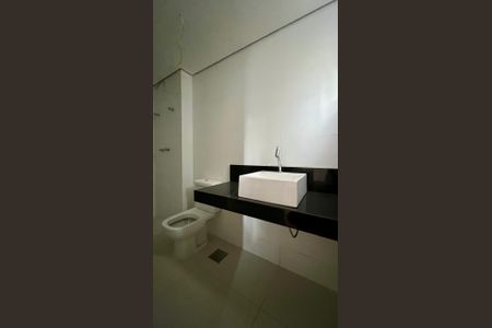 Apartamento à venda com 67m², 2 quartos e 2 vagas Apartamento à venda com 67m², 2 quartos e 2 vagasBanheiro