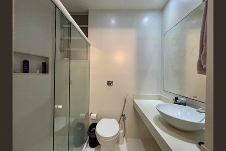 Apartamento à venda com 130m², 3 quartos e 1 vaga Apartamento à venda com 130m², 3 quartos e 1 vagaBanheiro - Suíte