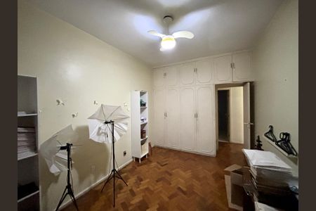 Apartamento à venda com 130m², 3 quartos e 1 vaga Apartamento à venda com 130m², 3 quartos e 1 vagaQuarto