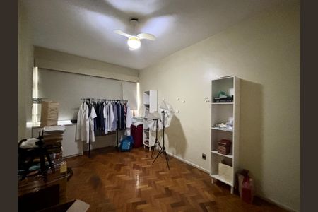 Apartamento à venda com 130m², 3 quartos e 1 vaga Apartamento à venda com 130m², 3 quartos e 1 vagaQuarto