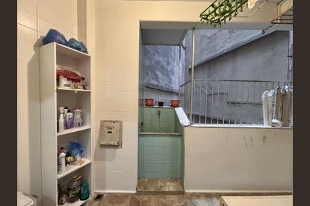 Apartamento à venda com 130m², 3 quartos e 1 vaga Apartamento à venda com 130m², 3 quartos e 1 vagaÁrea de serviço