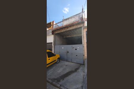 Casa para alugar com 60m², 2 quartos e sem vagaFachada e portaria