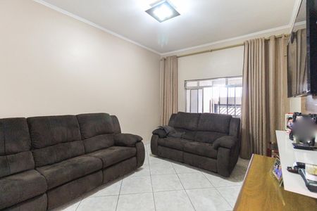 Casa à venda com 140m², 3 quartos e 2 vagasSala