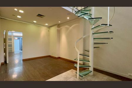 Casa à venda com 120m², 1 quarto e 1 vaga Casa à venda com 120m², 1 quarto e 1 vagaSala