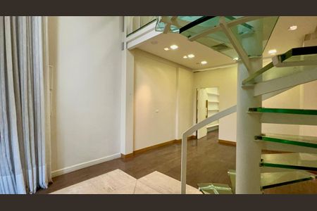 Casa à venda com 120m², 1 quarto e 1 vaga Casa à venda com 120m², 1 quarto e 1 vagaSala