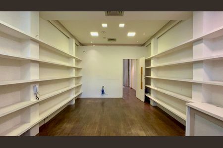 Casa à venda com 120m², 1 quarto e 1 vaga Casa à venda com 120m², 1 quarto e 1 vagaSala de Jantar