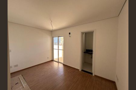 Apartamento à venda com 2 quartos, 64m² em Santa Efigênia, Belo Horizonte