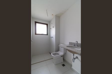 Apartamento à venda com 144m², 3 quartos e 3 vagas Apartamento à venda com 144m², 3 quartos e 3 vagasBanheiro da Suíte 1