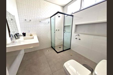 Casa à venda com 4 quartos, 384m² em Santo Amaro, São Paulo