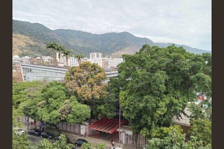 Apartamento à venda com 88m², 2 quartos e 1 vaga