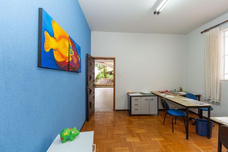 Casa à venda com 720m², 8 quartos e 8 vagasQuarto 4