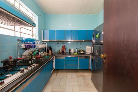 Casa à venda com 720m², 8 quartos e 8 vagasCozinha