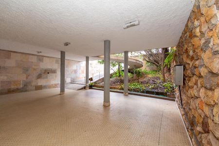 Casa à venda com 720m², 8 quartos e 8 vagasÁrea comum