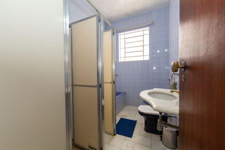 Casa à venda com 720m², 8 quartos e 8 vagasBanheiro 1