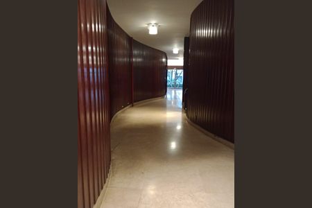 Apartamento à venda com 230m², 3 quartos e 1 vaga