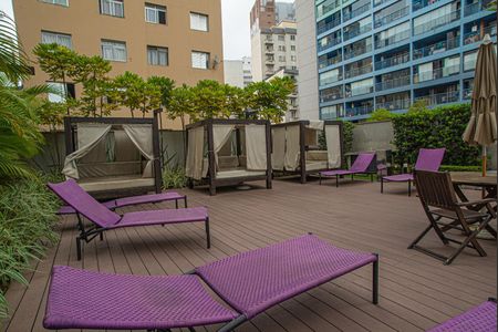 Apartamento à venda com 50m², 1 quarto e 1 vaga Apartamento à venda com 50m², 1 quarto e 1 vagaÁrea comum - Piscina