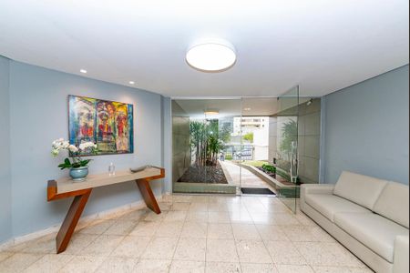 Apartamento à venda com 130m², 4 quartos e 2 vagas Apartamento à venda com 130m², 4 quartos e 2 vagasHall de entrada