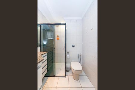 Apartamento à venda com 130m², 4 quartos e 2 vagas Apartamento à venda com 130m², 4 quartos e 2 vagasBanheiro da Suíte