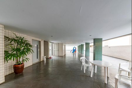 Apartamento à venda com 130m², 4 quartos e 2 vagas Apartamento à venda com 130m², 4 quartos e 2 vagasÁrea comum