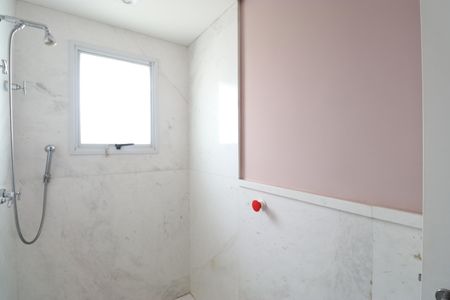 Apartamento para alugar com 500m², 4 quartos e 6 vagasBanheiro da Suíte 2