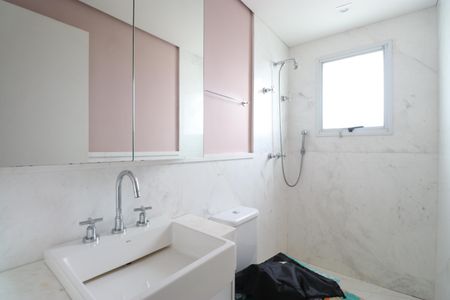 Apartamento para alugar com 500m², 4 quartos e 6 vagasBanheiro da Suíte 2