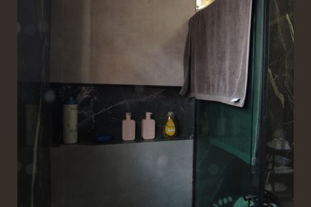 Casa à venda com 356m², 3 quartos e 3 vagasBanheiro da Suíte 2