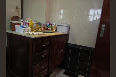 Casa à venda com 356m², 3 quartos e 3 vagasBanheiro da Suíte 1