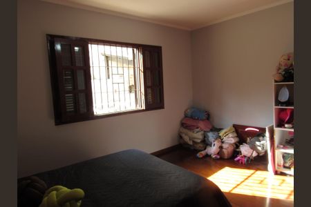 Casa à venda com 356m², 3 quartos e 3 vagasQuarto 