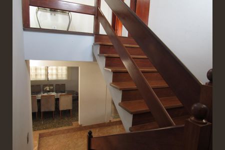 Casa à venda com 356m², 3 quartos e 3 vagasHall da Escada