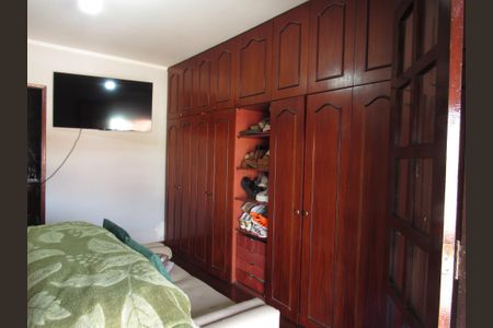 Casa à venda com 356m², 3 quartos e 3 vagasSuíte 2