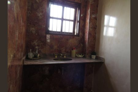 Casa à venda com 356m², 3 quartos e 3 vagasLavabo