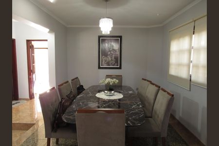 Casa à venda com 356m², 3 quartos e 3 vagasSala de Jantar