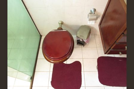 Casa à venda com 356m², 3 quartos e 3 vagasBanheiro Social