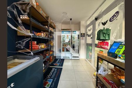 Apartamento para alugar com 35m², 2 quartos e 1 vaga Apartamento para alugar com 35m², 2 quartos e 1 vagaMercadinho