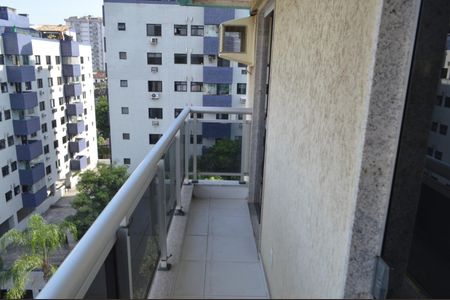 Apartamento para alugar com 80m², 4 quartos e 1 vaga Apartamento para alugar com 80m², 4 quartos e 1 vagaVaranda da Suíte 3