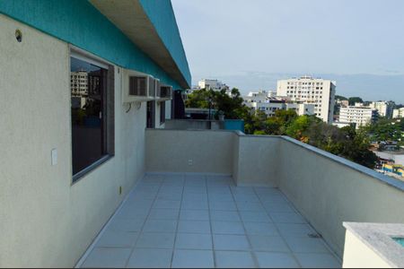 Apartamento para alugar com 80m², 4 quartos e 1 vaga Apartamento para alugar com 80m², 4 quartos e 1 vagaCobertura